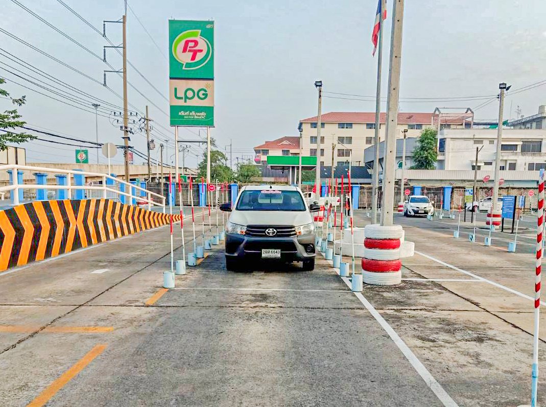 อบรมหลักสูตรสอนขับรถยนต์